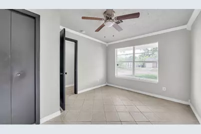 10902 Jutland Road, Houston, TX 77048 - Photo 4