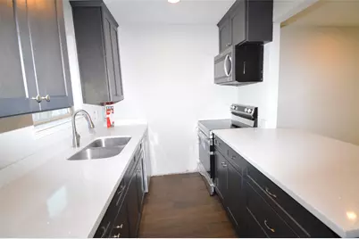 10002 Neuens Road #2, Houston, TX 77080 - Photo 4