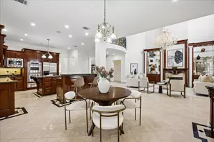 9206 Westview Dr, Houston, TX 77055 - Photo 16