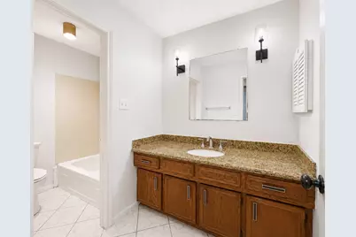 357 W Castle Harbour Drive, Friendswood, TX 77546 - Photo 18