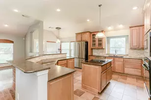 1635 Fairview Dr, Sugar Land, TX 77479 - Photo 8