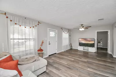 115 Morrell Street, Baytown, TX 77520 - Photo 8