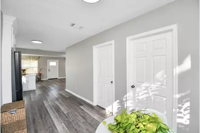115 Morrell Street, Baytown, TX 77520 - Photo 16