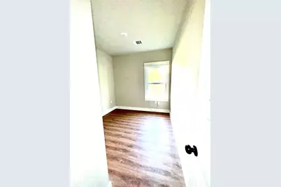 204 S 4th Street #B, Conroe, TX 77301 - Photo 4