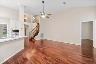 83 Terraglen Dr, The Woodlands, TX 77382 - Photo 8