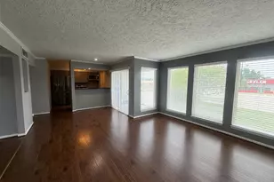 3919 Fairmont Pkwy, Pasadena, TX 77504 - Photo 4