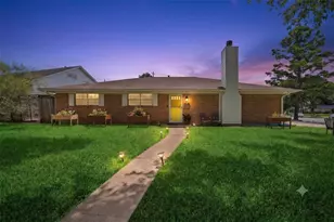 11011 Burdine St, Houston, TX 77096 - Photo 1