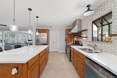 11011 Burdine Street, Houston, TX 77096 - Photo 10