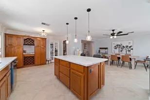 11011 Burdine St, Houston, TX 77096 - Photo 8