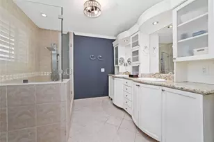 11011 Burdine St, Houston, TX 77096 - Photo 24