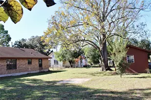 1126 Jackson St, Columbus, TX 78934 - Photo 36