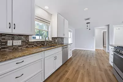 4914 W 43rd Street, Houston, TX 77092 - Photo 8