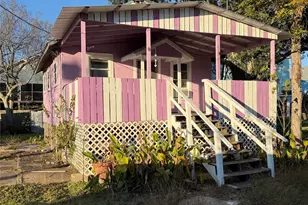 95 W 8th St, Kemah, TX 77565 - Photo 1