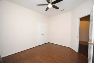 910 Allisa St, Stafford, TX 77477 - Photo 18