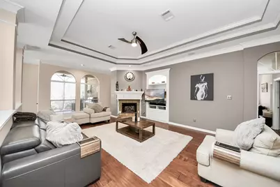 6 E Matisse Meadow Court, The Woodlands, TX 77382 - Photo 14