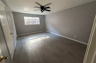 5212 Arboles Dr, Houston, TX 77035 - Photo 14