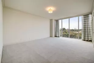121 N Post Oak Ln, Houston, TX 77024 - Photo 12