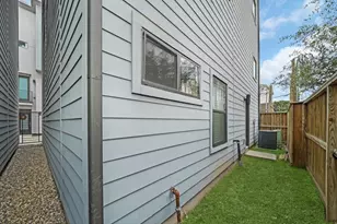 961 Saint Augustine St, Houston, TX 77023 - Photo 18