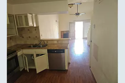 2425 Holly Hall Street #B37, Houston, TX 77054 - Photo 16