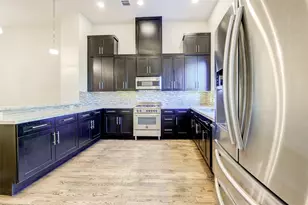 1222 W Dallas St, Houston, TX 77019 - Photo 4