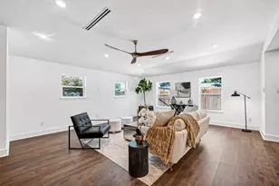 1338 Seaspray Ct, Houston, TX 77008 - Photo 8