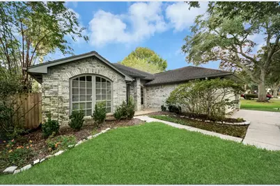 223 W New Meadows Drive, Sugar Land, TX 77479 - Photo 6