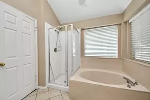 223 W New Meadows Dr, Sugar Land, TX 77479 - Photo 22