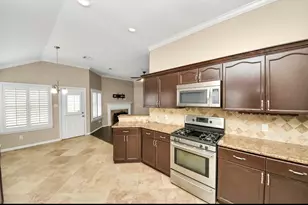 223 W New Meadows Dr, Sugar Land, TX 77479 - Photo 10
