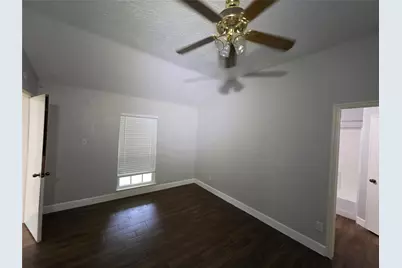 11634 Eaglewood Drive, Houston, TX 77089 - Photo 8
