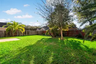 3326 Lakeway Ln, Pearland, TX 77584 - Photo 46