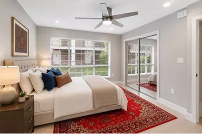 2201 Fountain View Drive #47, Houston, TX 77057 - Photo 4