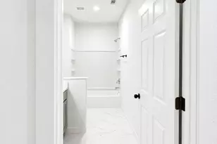 9210 Martell St, Houston, TX 77051 - Photo 10