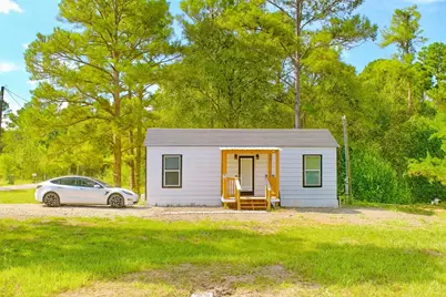 2 Lula Drive, Huntsville, TX 77320 - Photo 1