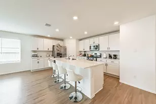 9811 Wembley Vis Ct, Baytown, TX 77521 - Photo 8