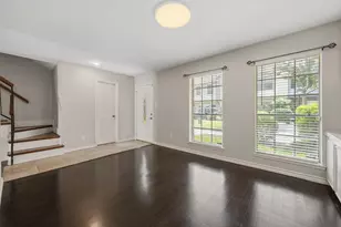 10834 Briar Forest Dr, Houston, TX 77042 - Photo 2
