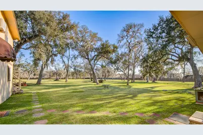 411 County Road 912A, Brazoria, TX 77422 - Photo 30