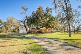 411 County Rd 912A, Brazoria, TX 77422 - Photo 4