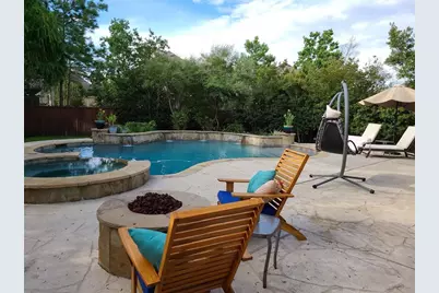 106 W Arbor Camp Circle, The Woodlands, TX 77389 - Photo 2