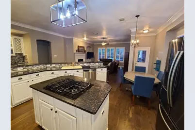106 W Arbor Camp Circle, The Woodlands, TX 77389 - Photo 12