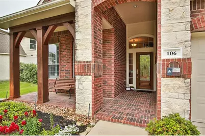 106 W Arbor Camp Circle, The Woodlands, TX 77389 - Photo 4