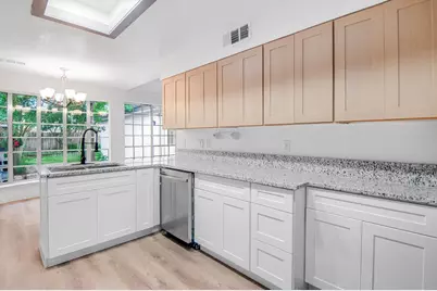 10603 Hillcroft Avenue, Houston, TX 77096 - Photo 16