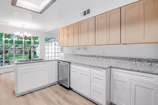 10603 Hillcroft Ave, Houston, TX 77096 - Photo 16