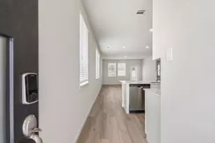 5720 Adamite Wy, Houston, TX 77048 - Photo 2