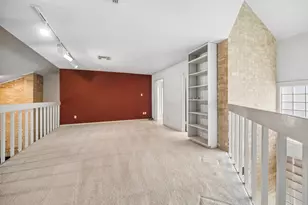 10327 Olympia Dr, Houston, TX 77042 - Photo 18