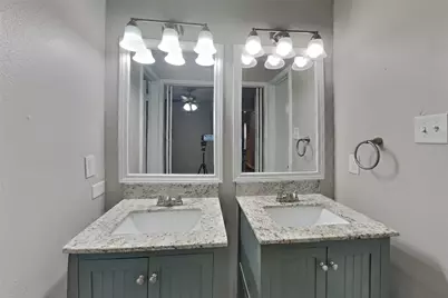 6 W Lance Leaf Road, The Woodlands, TX 77381 - Photo 8