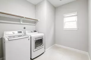 2034 Woodland Pine Ct, Conroe, TX 77384 - Photo 6