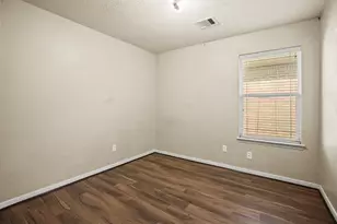 5247 Panay Park Dr, Houston, TX 77048 - Photo 14