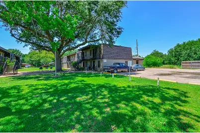 1526 East Avenue #203, Katy, TX 77493 - Photo 2