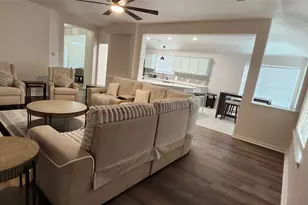 17238 Maple Hollow Dr, Sugar Land, TX 77498 - Photo 8