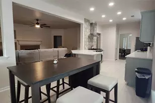 17238 Maple Hollow Dr, Sugar Land, TX 77498 - Photo 12